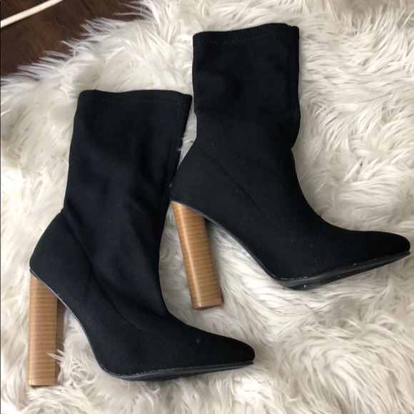 Heels - Picture 2 of 2